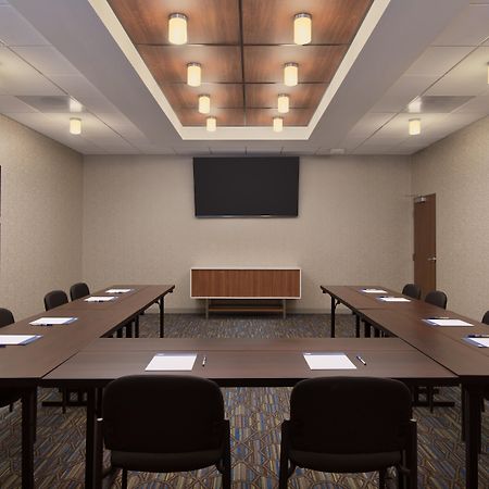 Holiday Inn Express & Suites - Portland Airport - Cascade Stn By Ihg Buitenkant foto