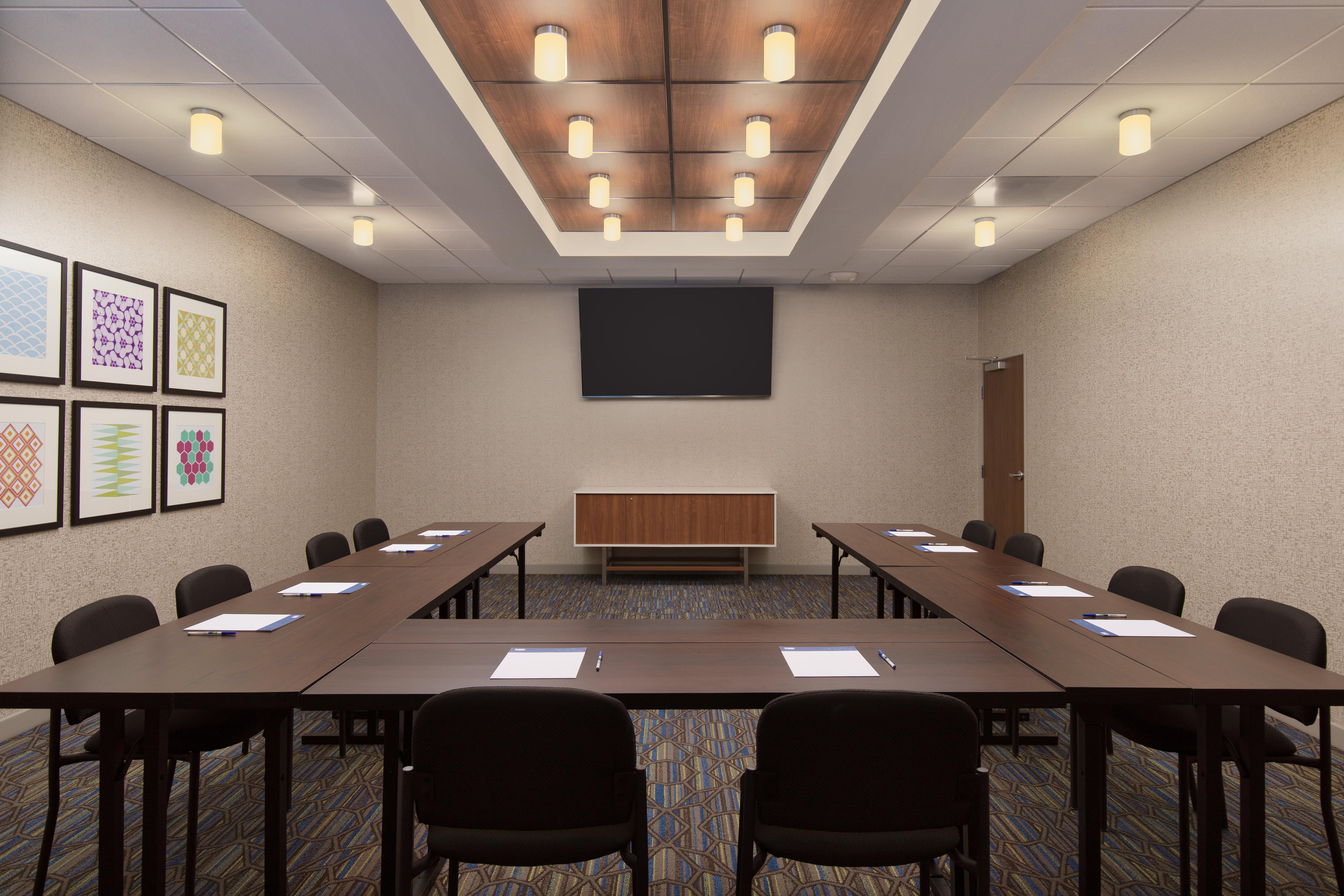 Holiday Inn Express & Suites - Portland Airport - Cascade Stn By Ihg Buitenkant foto