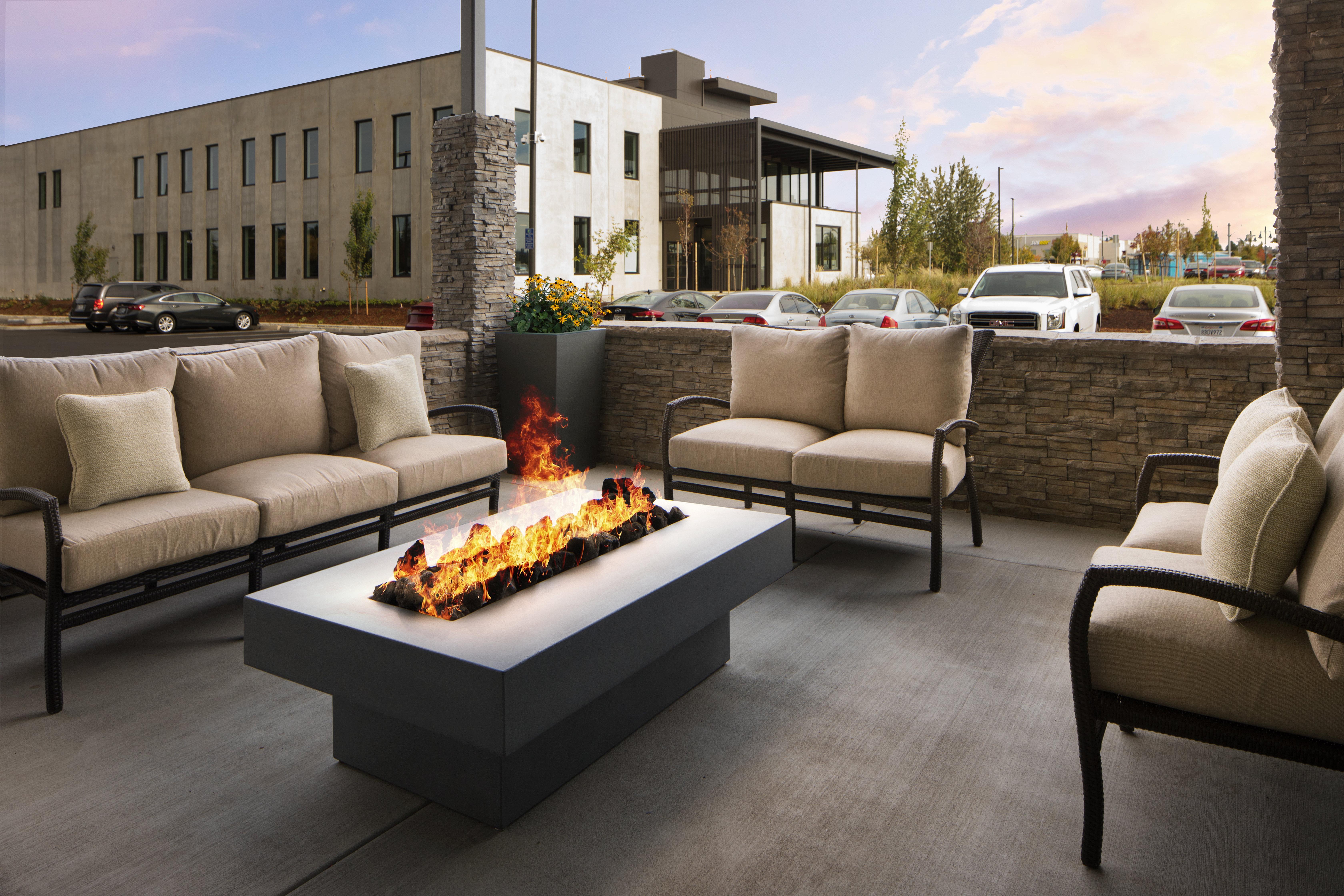 Holiday Inn Express & Suites - Portland Airport - Cascade Stn By Ihg Buitenkant foto