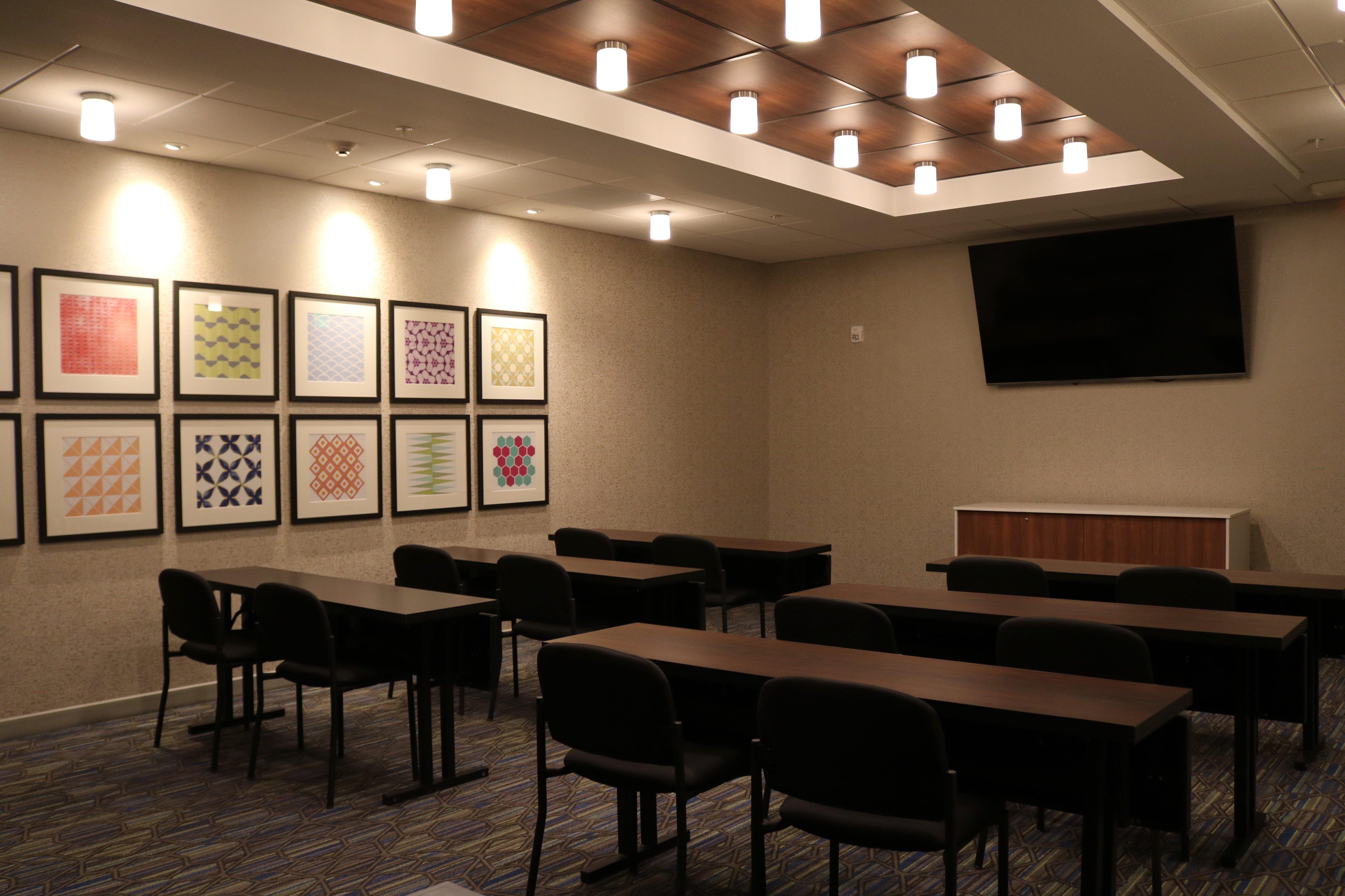 Holiday Inn Express & Suites - Portland Airport - Cascade Stn By Ihg Buitenkant foto