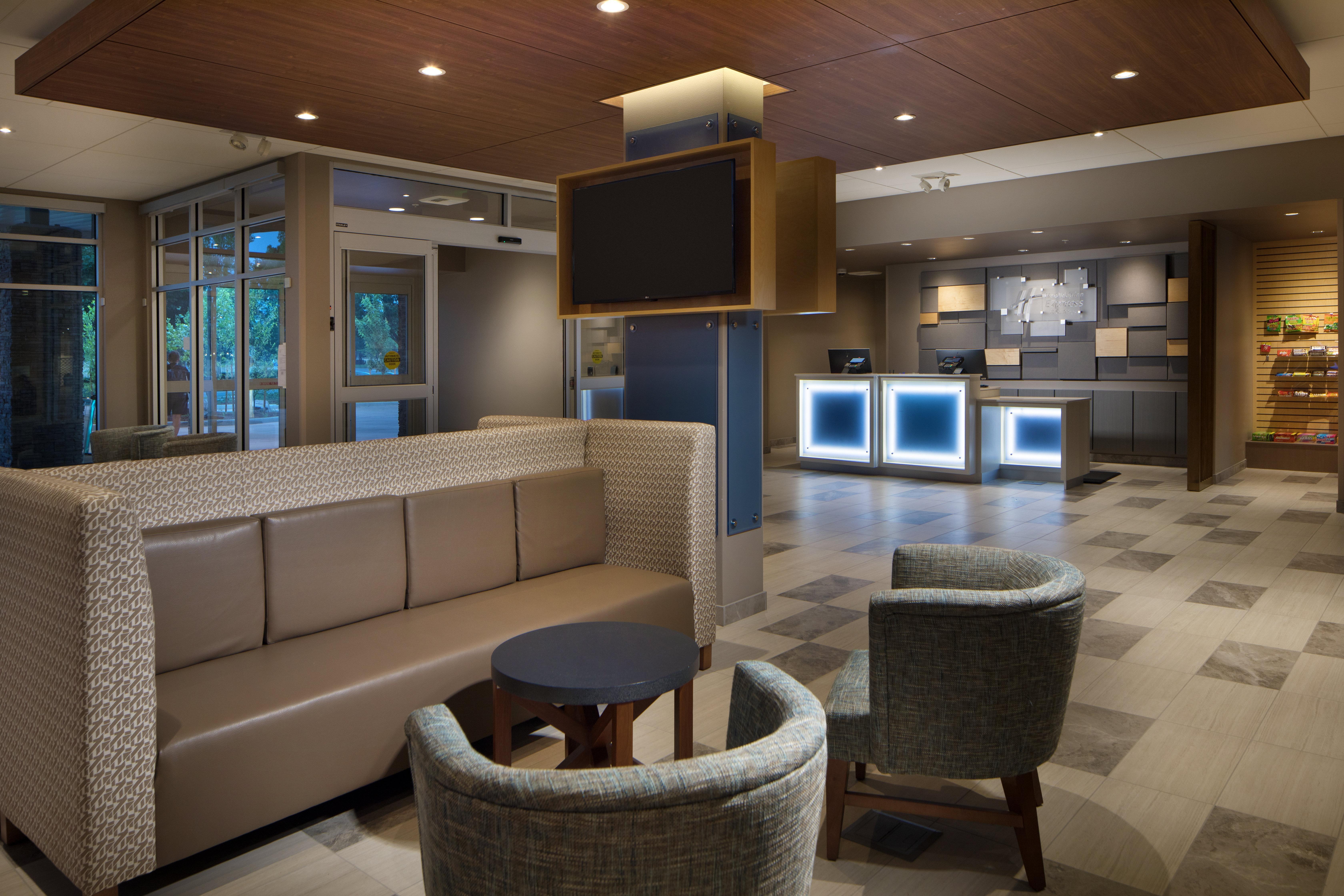 Holiday Inn Express & Suites - Portland Airport - Cascade Stn By Ihg Buitenkant foto