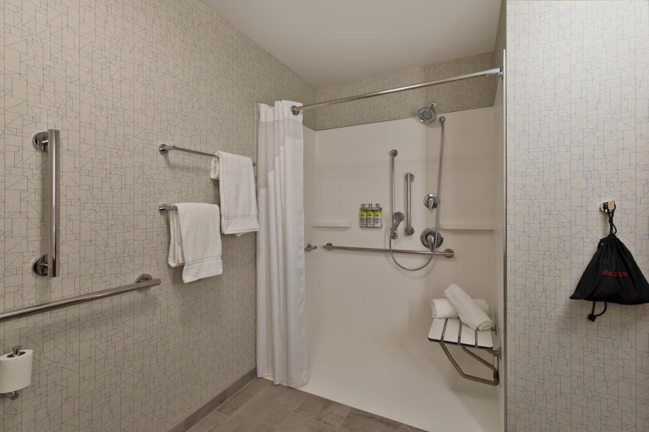 Holiday Inn Express & Suites - Portland Airport - Cascade Stn By Ihg Buitenkant foto